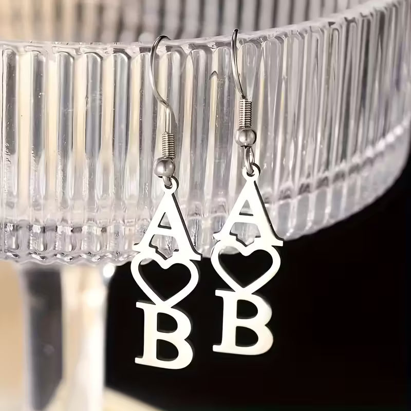 Kişiselleştirilmiş Kalp Şeklinde Baş Harfli Sallantılı Küpeler | 925 Gümüş