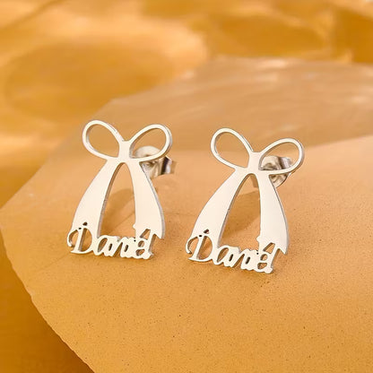 Özel Fiyonk Şeklinde İsimli Küpe | 925 Gümüş